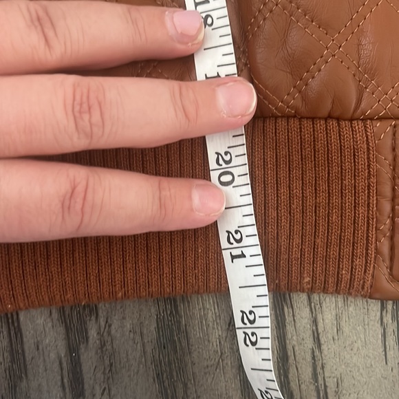 Ambiance Women's Bomber Style Quilted Jacket Faux Leather sz M - Picture 9 of 9